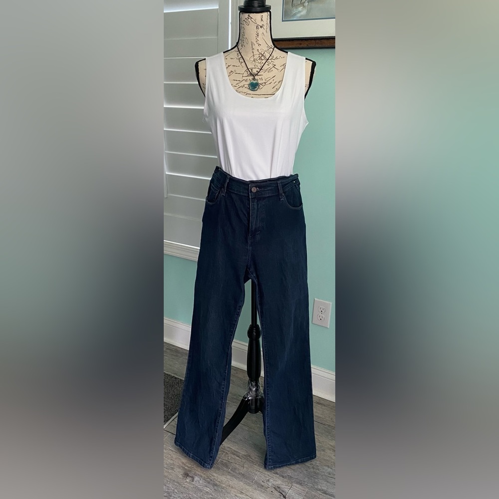 Levi’s 505 Straight Leg Jeans - Size 14